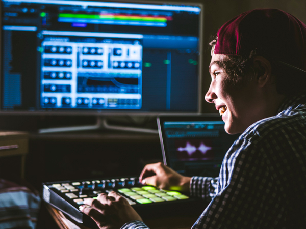 iStock-1012245974-B-Gifted-600px.jpg